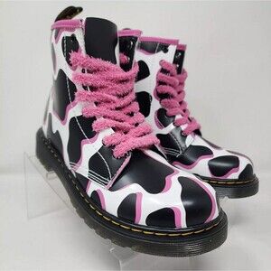 $109 Dr Martens 1460 Boots 5 Cow Girl Print Leather Streetwear Biker Shoes